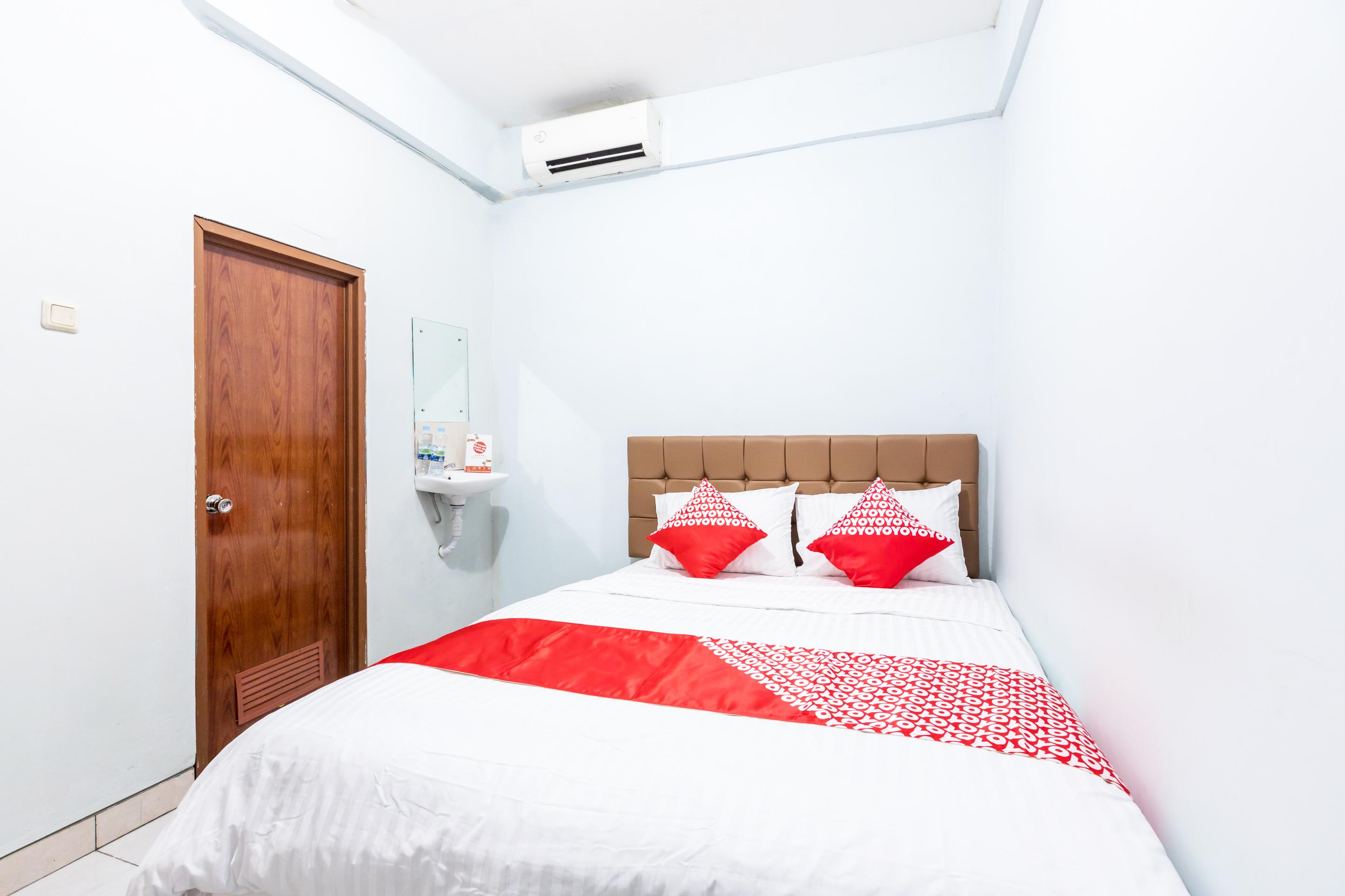 Super Oyo 1516 Cemara Gading Syariah Hotel Богор Екстериор снимка