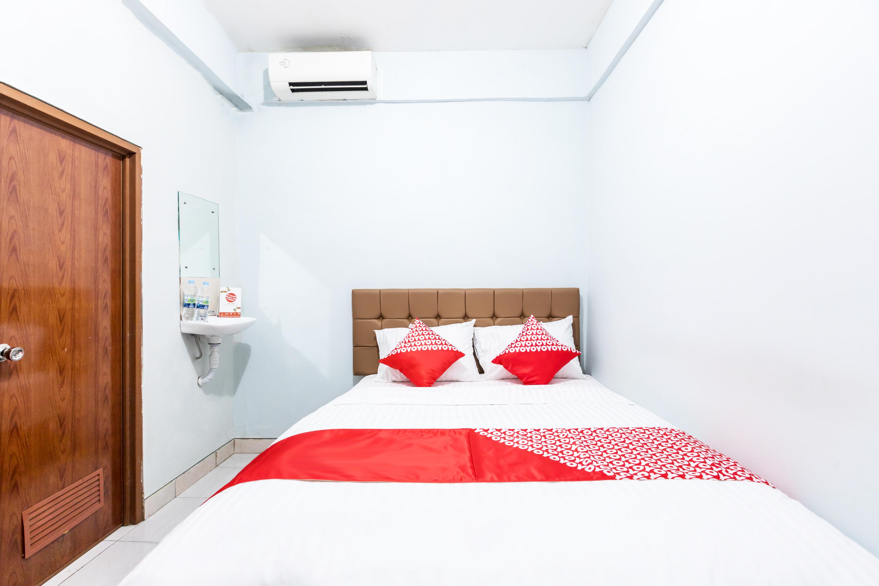 Super Oyo 1516 Cemara Gading Syariah Hotel Богор Екстериор снимка