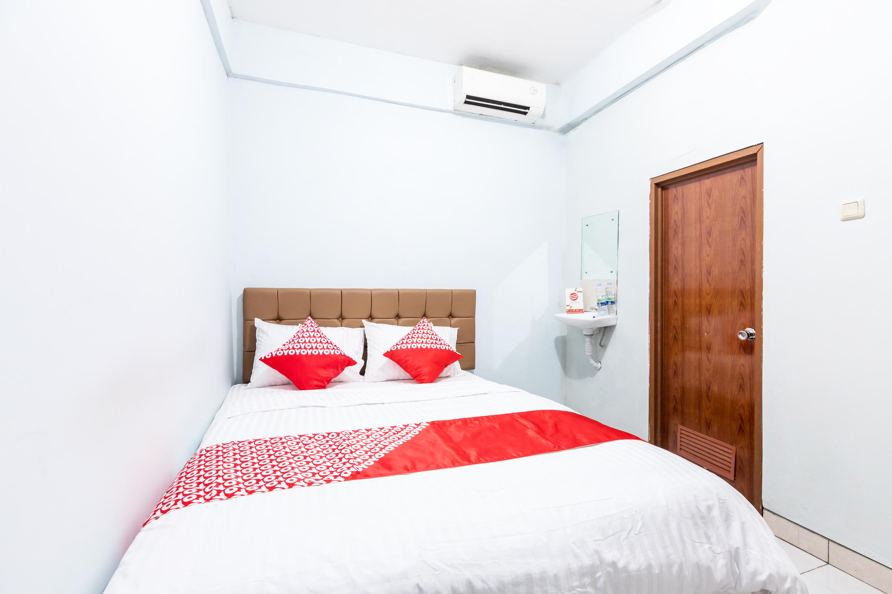 Super Oyo 1516 Cemara Gading Syariah Hotel Богор Екстериор снимка