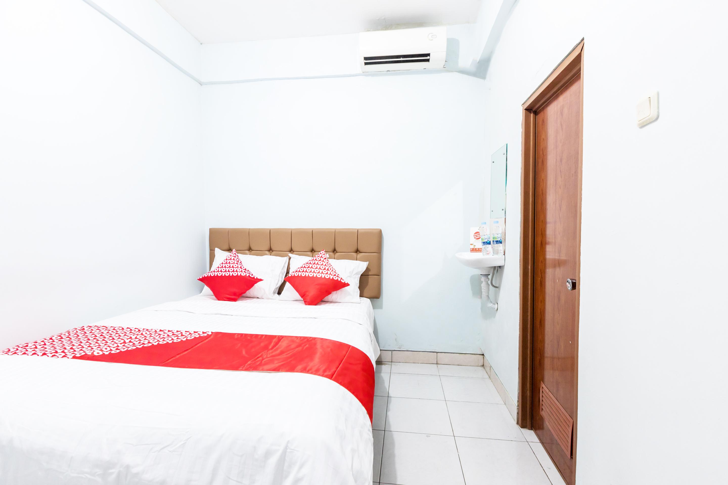 Super Oyo 1516 Cemara Gading Syariah Hotel Богор Екстериор снимка